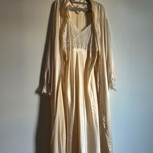 Vintage Italian Silk nightgown with robe